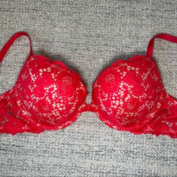 Victoria’s Secret push up bra - Picture 9 of 9